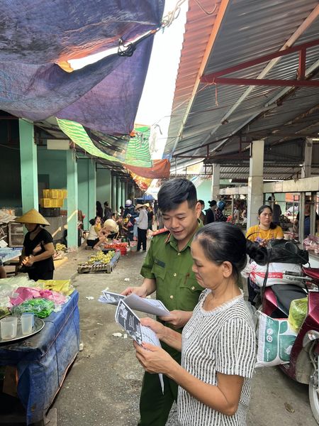 chợ 3.jpg