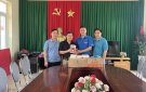 Trường THCS được Công ty Cổ phần Dịch vụ kỷ thuật Dầu khí Thanh Hóa tặng sách cho thư viện nhà trường