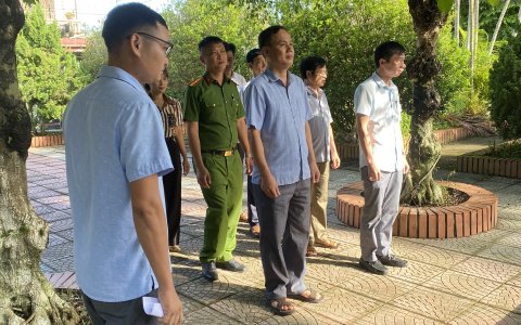 sáng ngày 26/7/2024, Đảng ủy, HĐND, UBND, MTTQ và các tổ chức chính trị - xã hội, Công chức UBND, Công an xã dâng hương tưởng tiệm các Anh hùng liệt sỹ tại Nhà bìa tưởng niệm sĩ của xã Bắc Lương