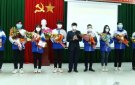 TRUNG TÂM CHÍNH TRỊ HUYỆN THỌ XUÂN: BẾ GIẢNG LỚP BỒI DƯỠNG KẾT NẠP ĐẢNG NHÂN KỶ NIỆM 75 NĂM NGÀY BÁC HỒ LẦN ĐẦU TIÊN VỀ THĂM THANH HOÁ